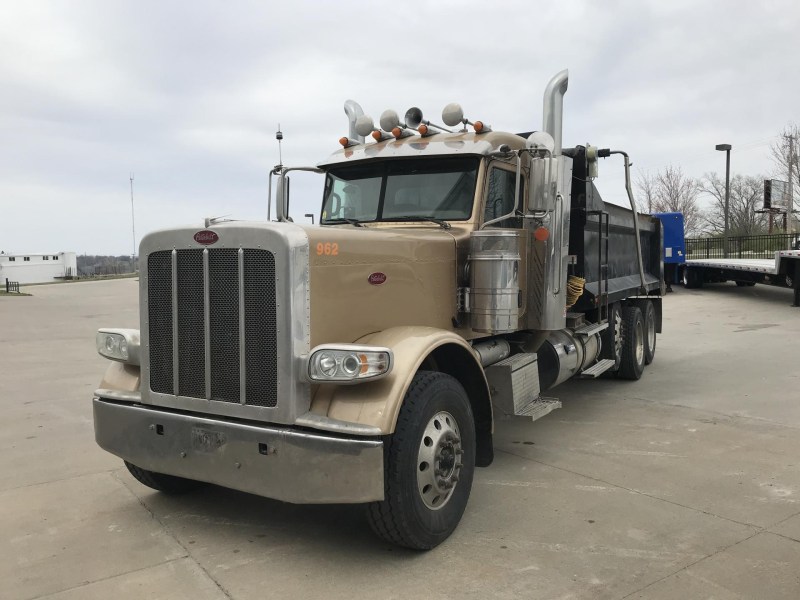 Used Tri Axle Dump Trucks For Sale Near Me