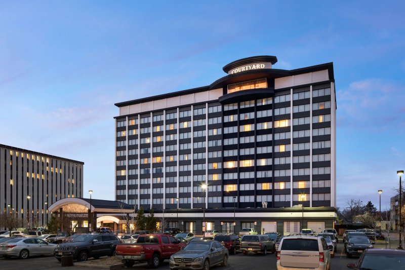 Embassy Suites Downtown Denver Parking